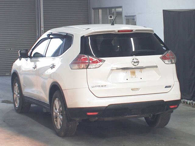 NISSAN X-TRAIL 2015