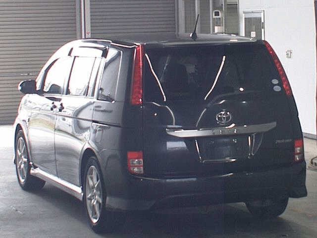 TOYOTA ISIS 2008