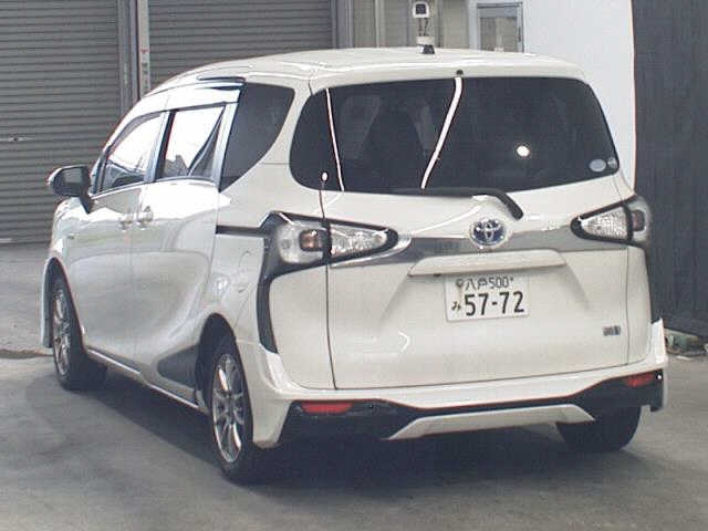 TOYOTA SIENTA 2015