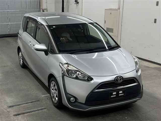 TOYOTA SIENTA 2018