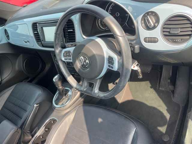 VOLKSWAGEN THE BEETLE 2012