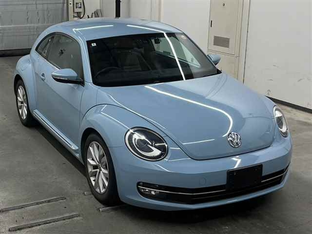 VOLKSWAGEN THE BEETLE 2012