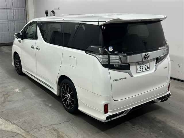 TOYOTA VELLFIRE 2015