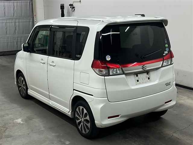SUZUKI SOLIO 2015
