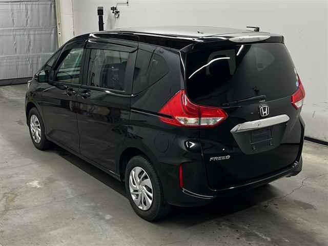 HONDA FREED 2018