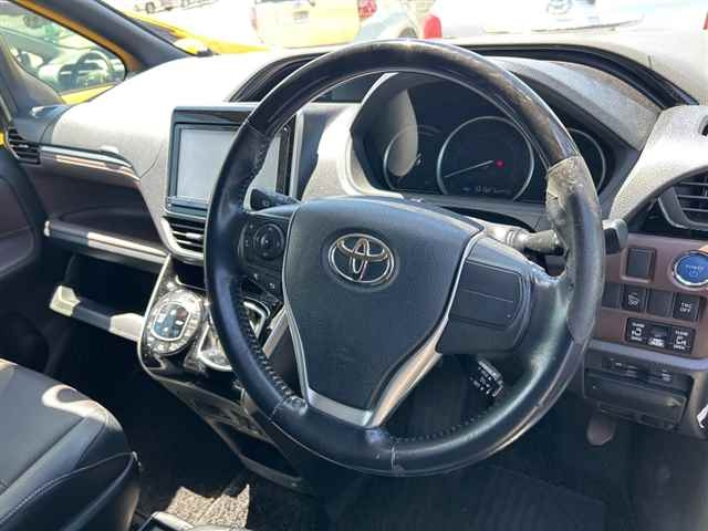 TOYOTA ESQUIRE 2014