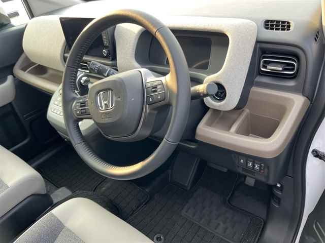HONDA FREED 2025