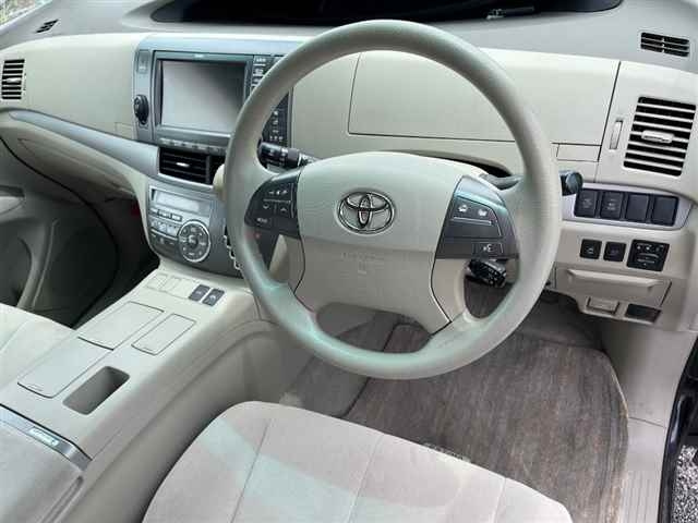 TOYOTA ESTIMA HYBRID 2010