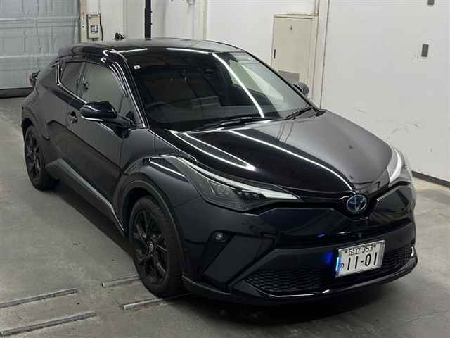 TOYOTA C-HR 2021