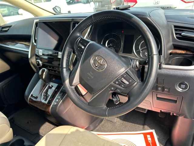 TOYOTA ALPHARD 2018