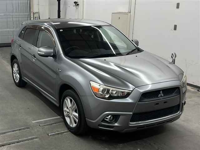 MITSUBISHI RVR 2011