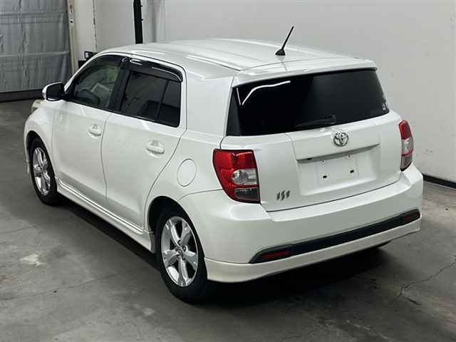 TOYOTA IST 2008