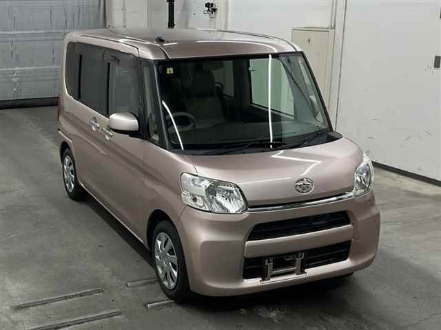 DAIHATSU TANTO 2014