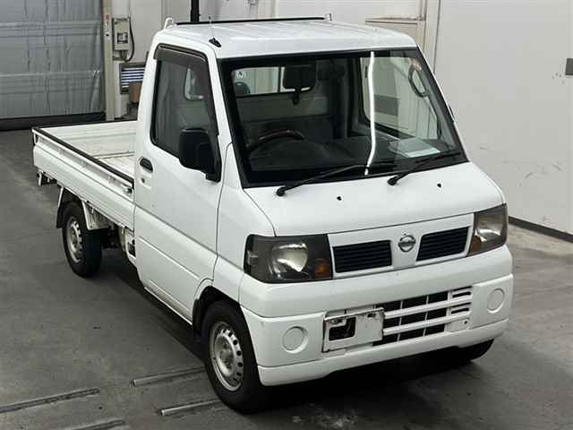 NISSAN CLIPPER TRUCK 2011