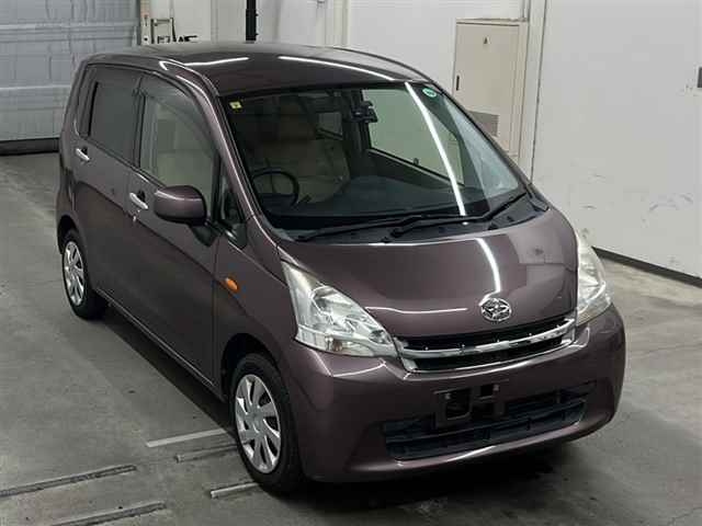 DAIHATSU MOVE 2012