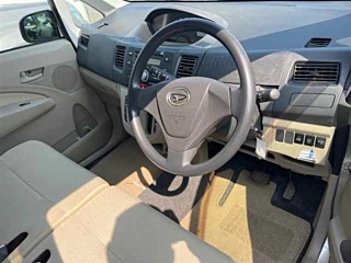 DAIHATSU MOVE 2012