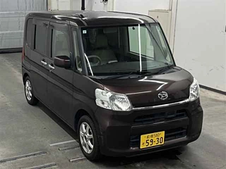 DAIHATSU TANTO 2015