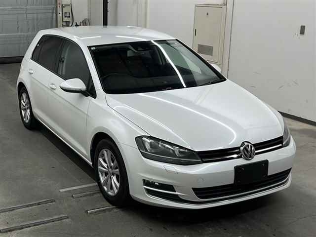 VOLKSWAGEN GOLF 2014