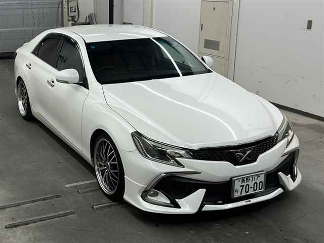 TOYOTA MARK X 2010