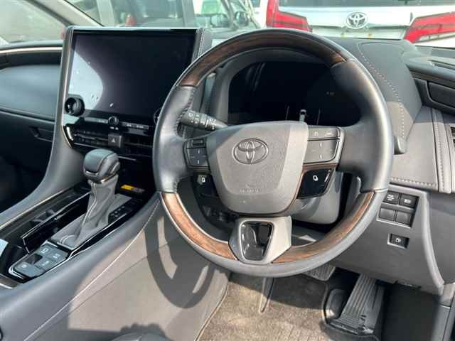 TOYOTA ALPHARD 2024