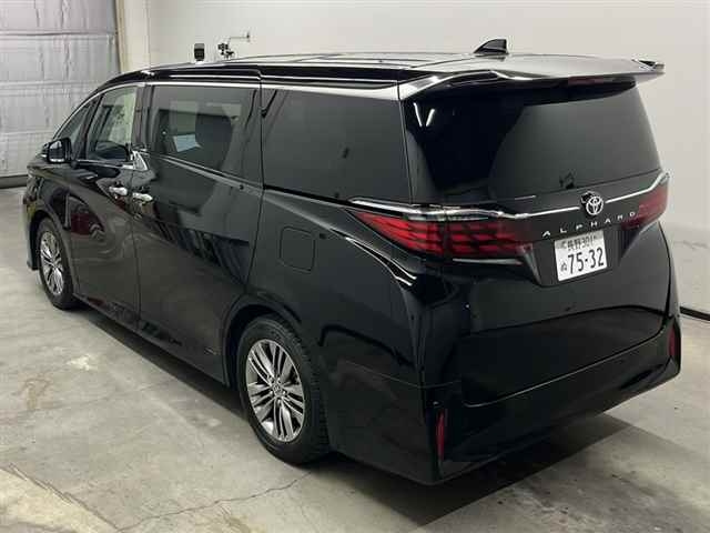 TOYOTA ALPHARD 2024
