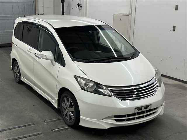 HONDA FREED 2009