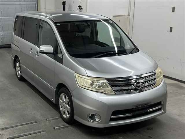 NISSAN SERENA 2010