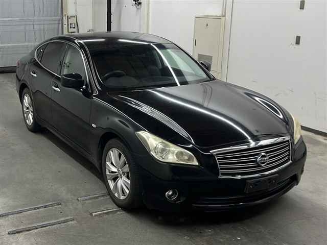 NISSAN FUGA 2011