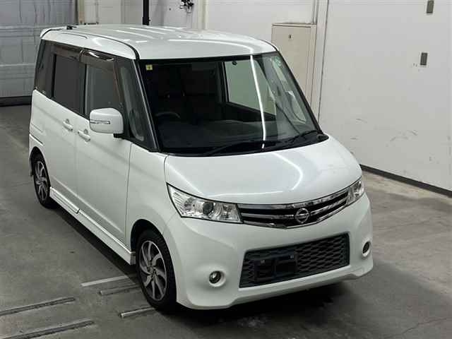 NISSAN ROOX 2012
