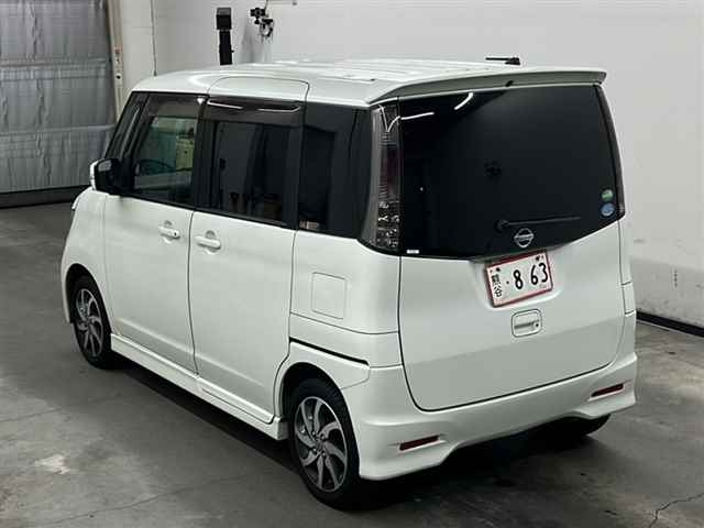 NISSAN ROOX 2012