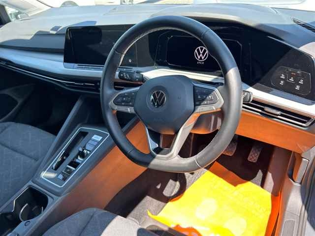 VOLKSWAGEN GOLF 2021