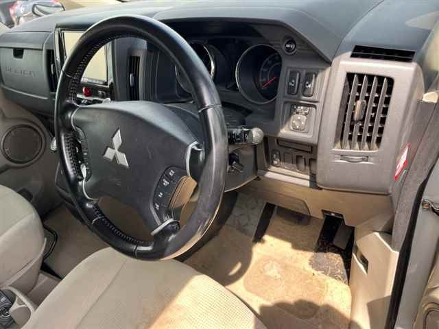 MITSUBISHI DELICA D5 2012