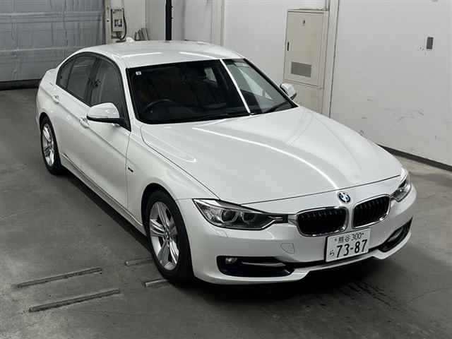 BMW 3 SERIES 2013