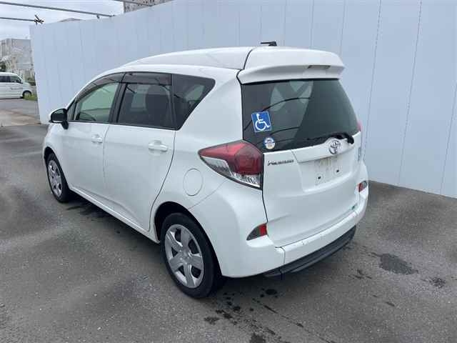 TOYOTA RACTIS 2014