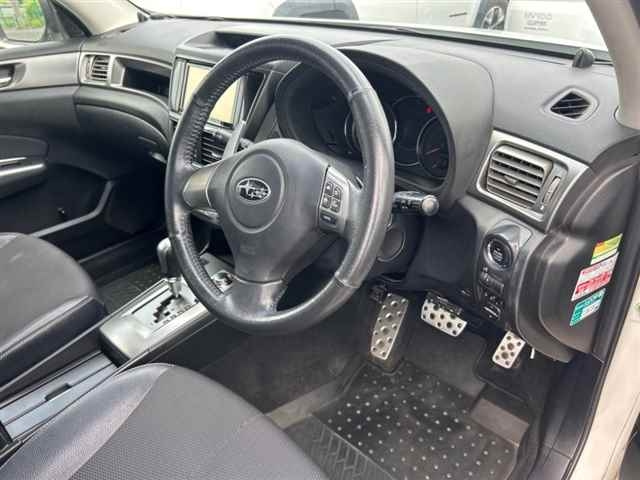 SUBARU EXIGA 2012