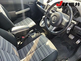 MAZDA DEMIO 2013
