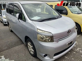 TOYOTA VOXY 2008