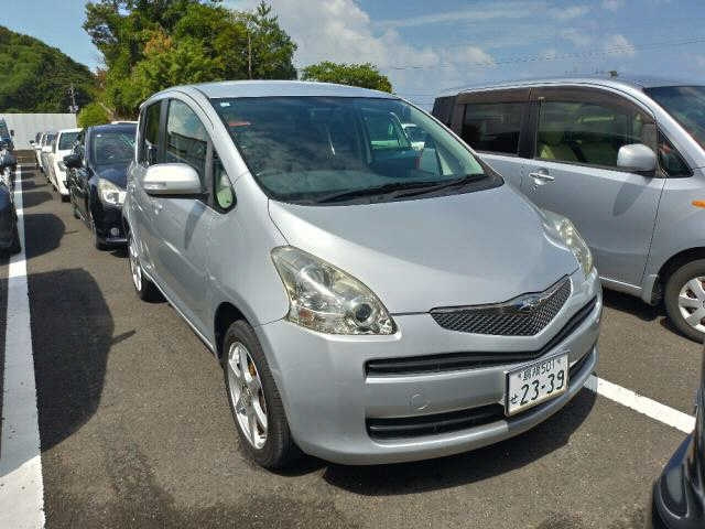 TOYOTA RACTIS 2009