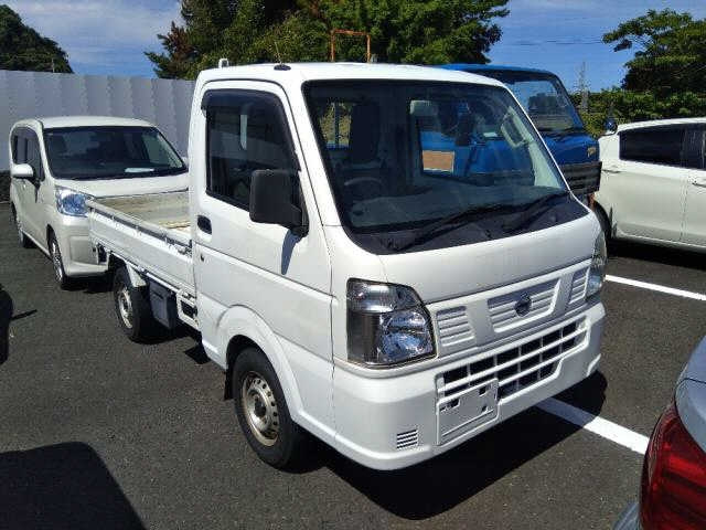 NISSAN CLIPPER TRUCK 2015