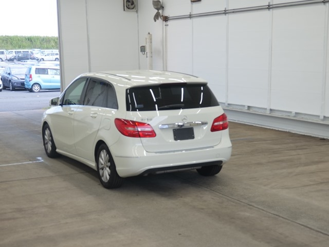 MERCEDES BENZ B CLASS 2013