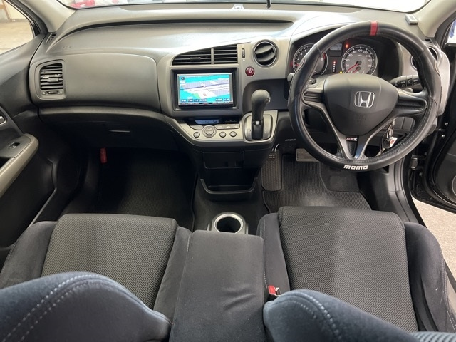 HONDA STREAM 2009