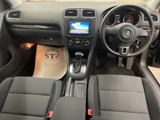VOLKSWAGEN GOLF 2010