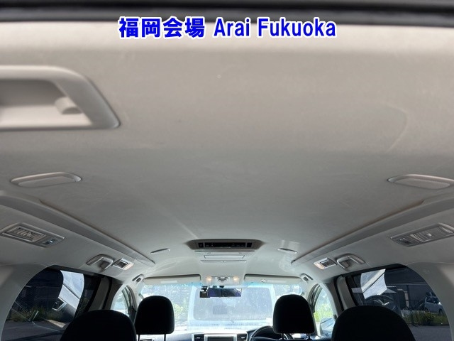 TOYOTA ALPHARD 2011