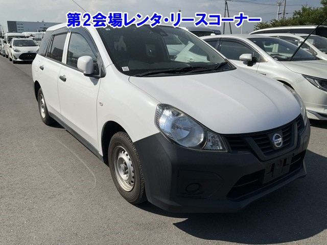 NISSAN AD 2017