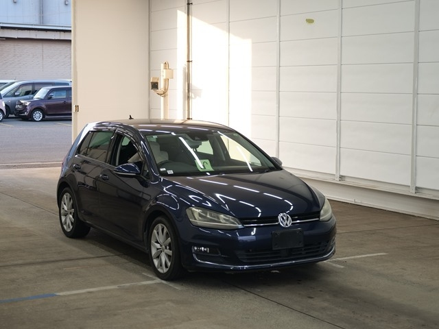 VOLKSWAGEN GOLF 2016
