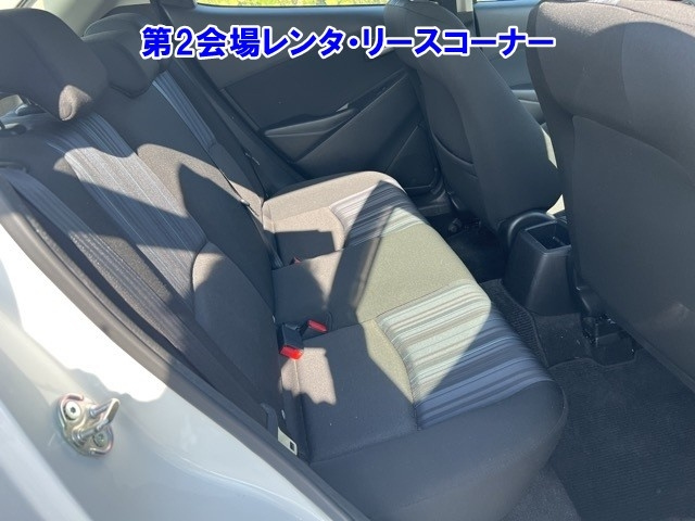MAZDA DEMIO 2016
