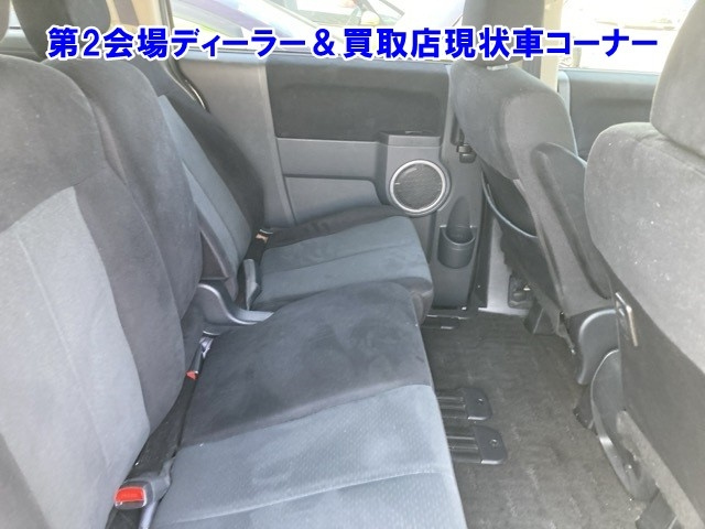 MITSUBISHI DELICA D5 2012
