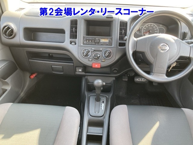 NISSAN AD 2019