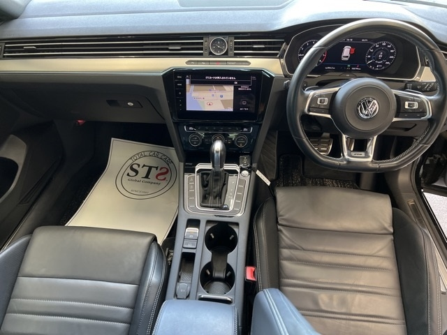 VOLKSWAGEN PASSAT VARIANT 2018