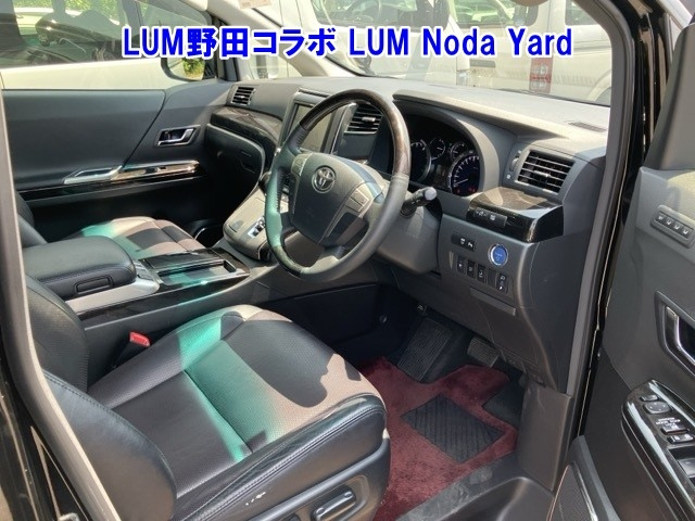 TOYOTA ALPHARD 2014
